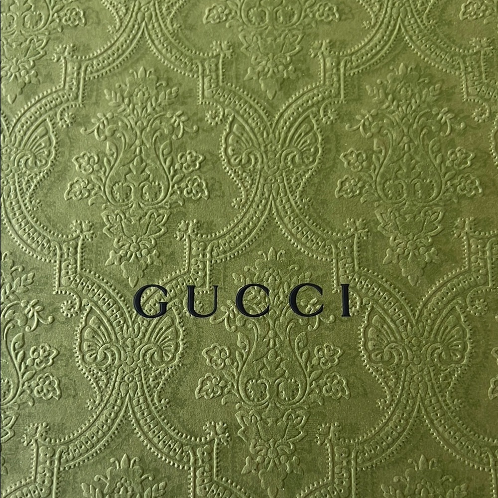 Gucci Green Embossed Box - Picture 2 of 6